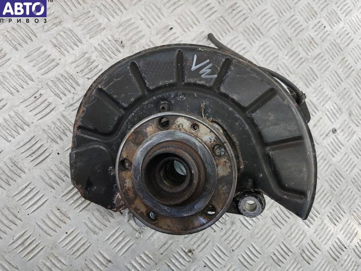 Поворотный кулак правый Volkswagen Passat B6, 2009 г., арт. 55377699