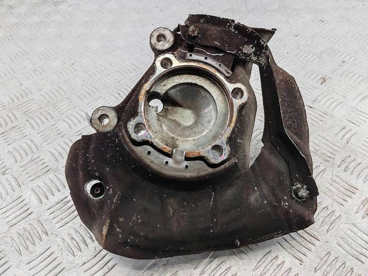 Поворотный кулак правый BMW E39, 1995 г., арт. 55413247