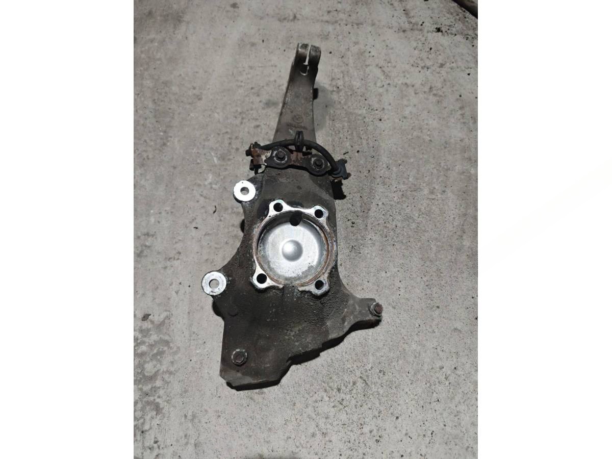 Поворотный кулак правый BMW F10/F11/GT F07, 2014 г., арт. 59067676