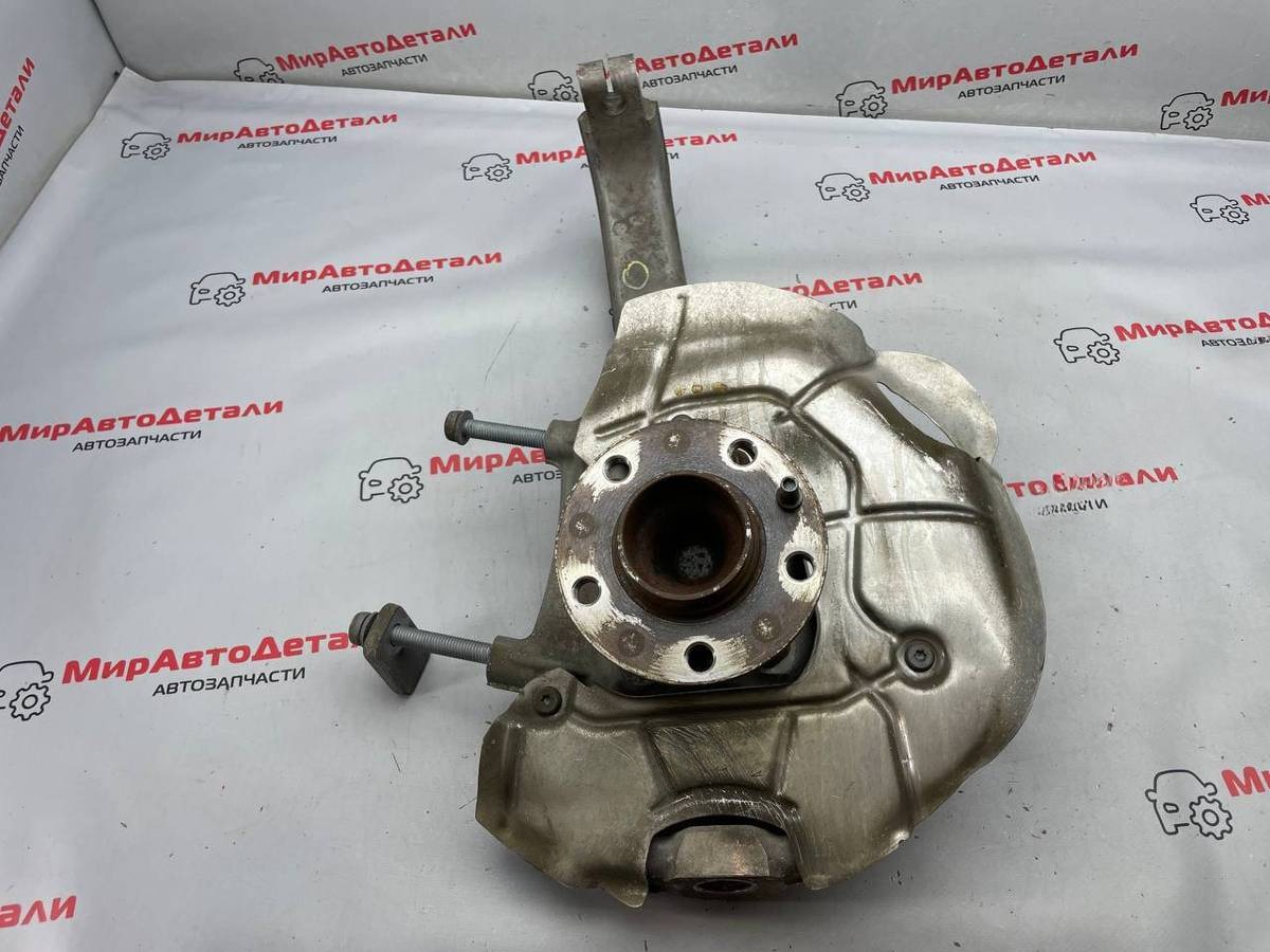 Поворотный кулак правый Alfa Romeo Giulia, 2019 г., OEM 00505397420, арт. 97137832