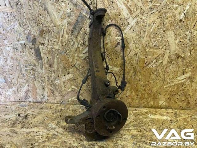 Поворотный кулак правый Volkswagen Touareg, 2007 г., арт. B40675497