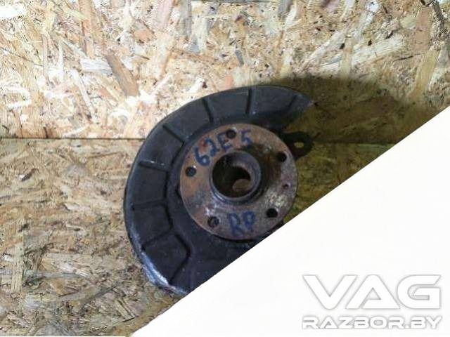 Поворотный кулак правый Volkswagen Jetta, 2012 г., арт. B43991898