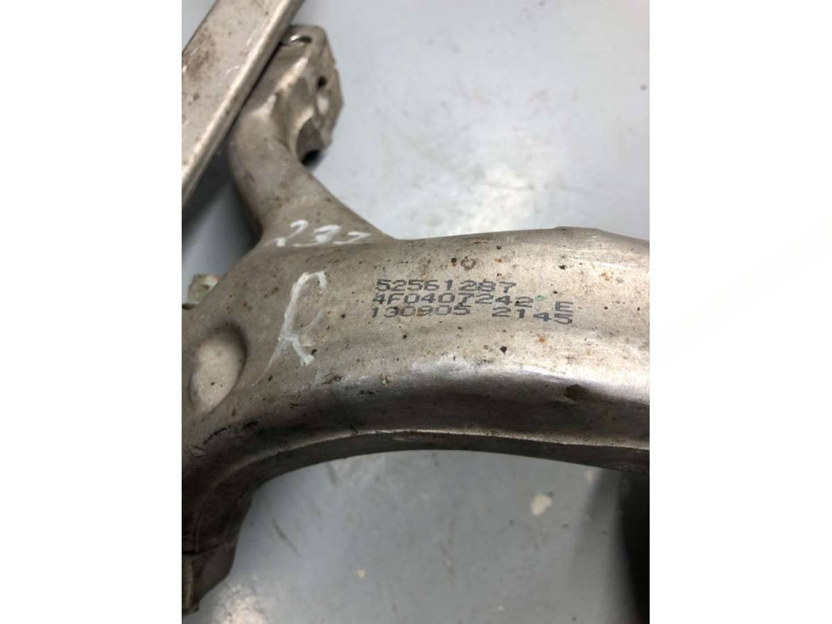 Поворотный кулак правый Audi A6 C6, 2005 г., OEM 4F0407242E, арт. B57263408_2, фото 4