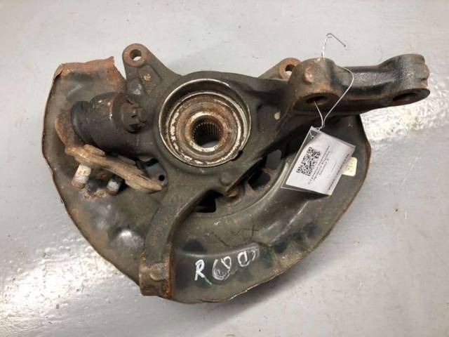Поворотный кулак правый Toyota Sienna, 2007 г., OEM 4321108010, арт. B66482270_2, фото 3