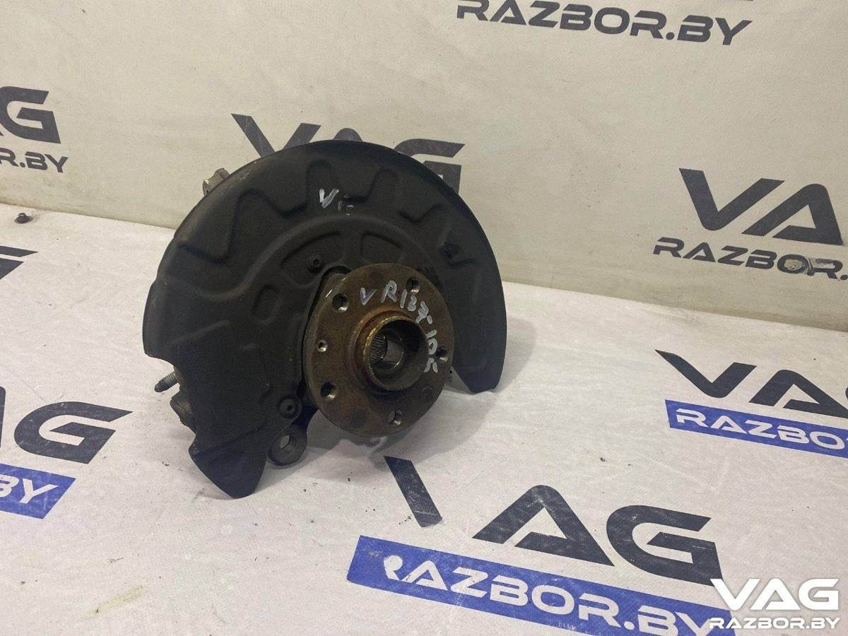 Поворотный кулак правый Volkswagen Golf, 2013 г., OEM 5Q0400054, арт. BVR137-105