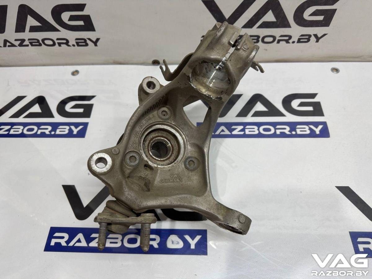 Поворотный кулак правый Volkswagen Tiguan, 2017 г., OEM 5Q0407258A, арт. BVR142-34Z1_23