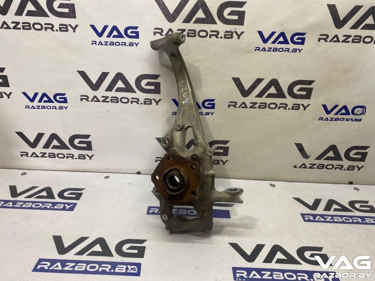 Поворотный кулак правый Audi A4 B9, 2017 г., OEM 8W0407560, арт. BVR165-117