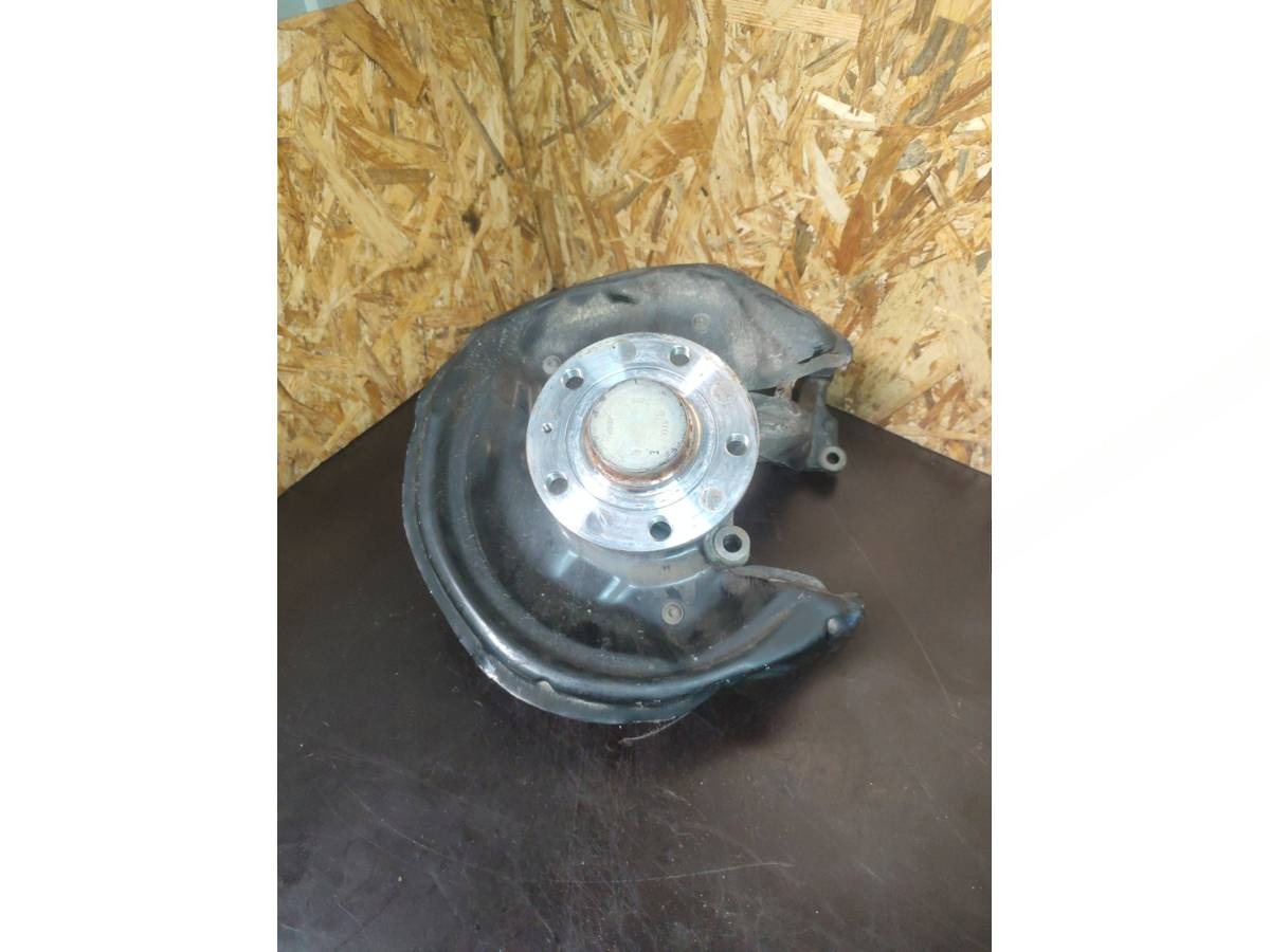Кулак задний левый Volkswagen Beetle, 2018 г., OEM 5C0505435B, арт. 013F310967
