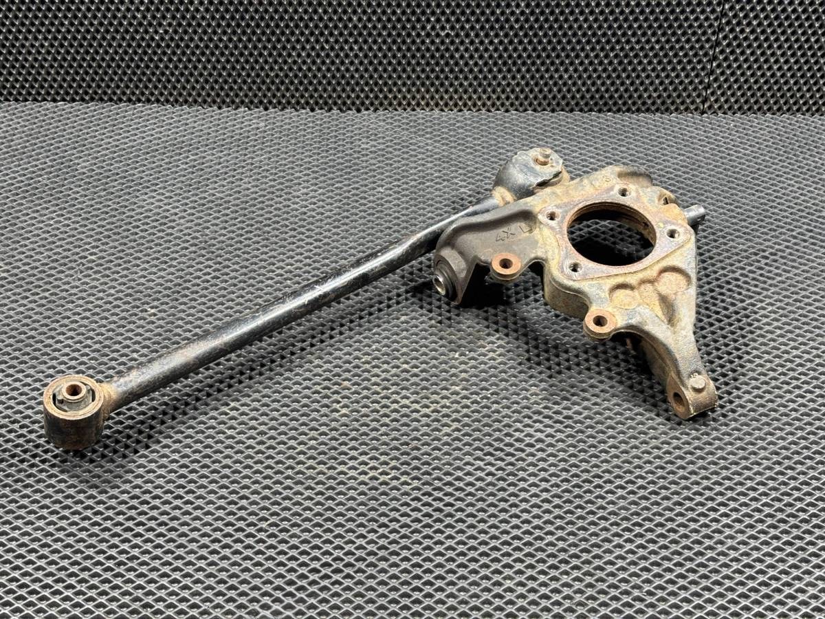 Кулак задний левый Lexus RX, 2006 г., OEM 423050E012, арт. 01792644