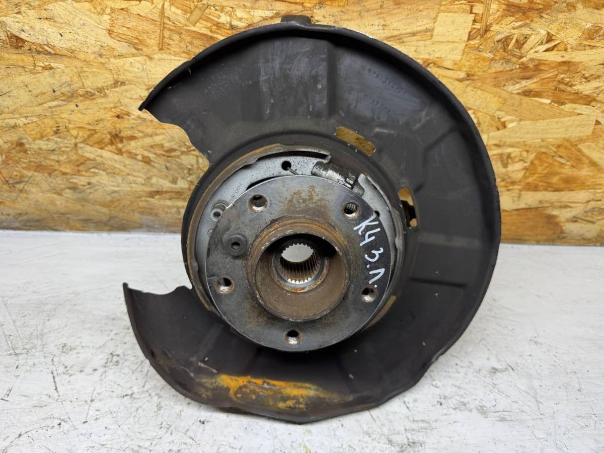Кулак задний левый BMW X1 E84, 2010 г., OEM 6787321, арт. 108132515