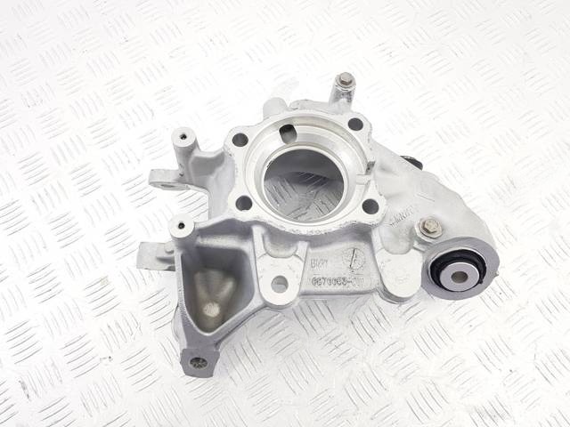 Кулак задний левый BMW X5 G05, 2018 г., OEM 6876653, арт. 112671