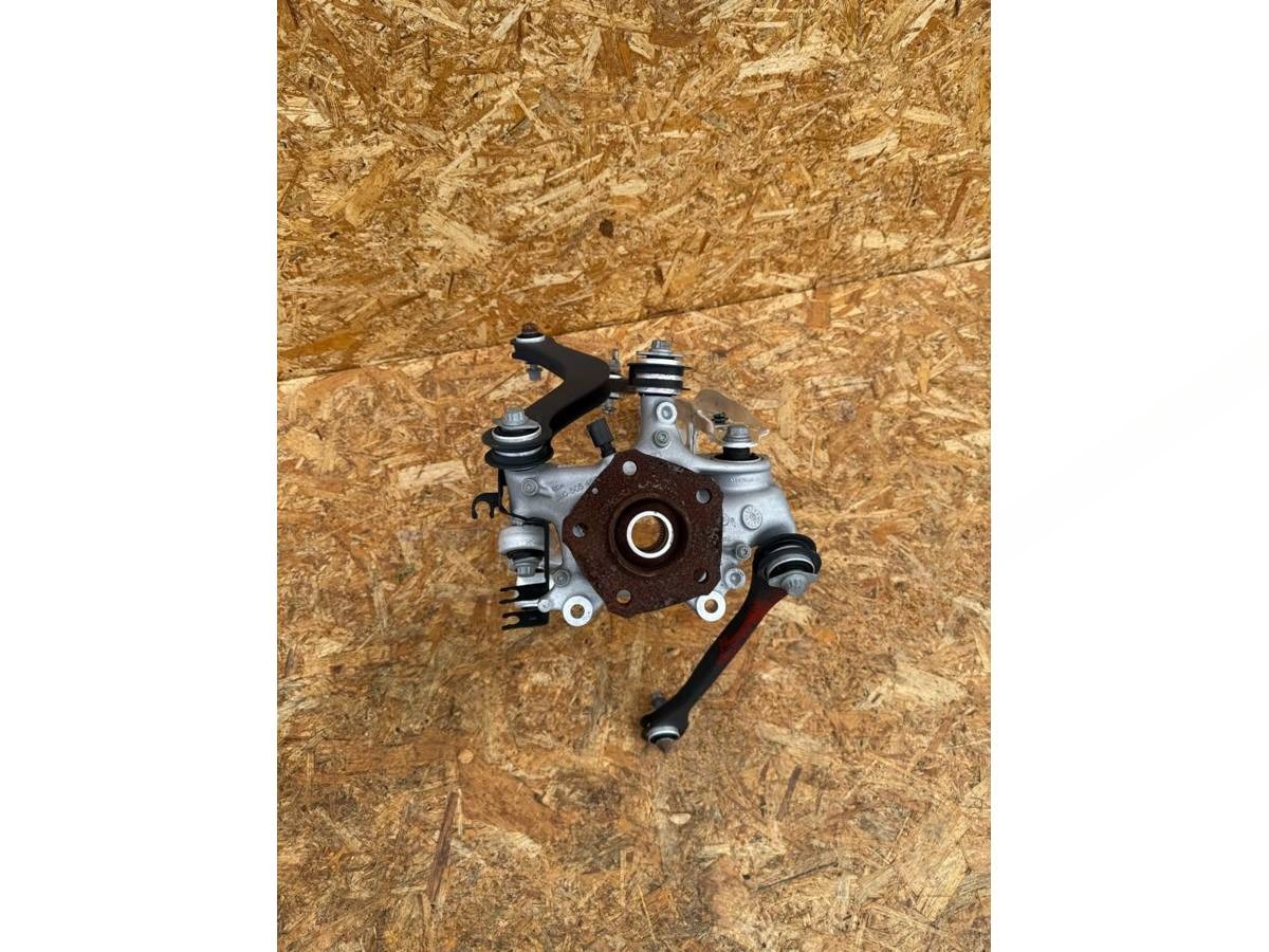 Кулак задний левый Audi A4, 2017 г., OEM 8W0505459, арт. 1205961371