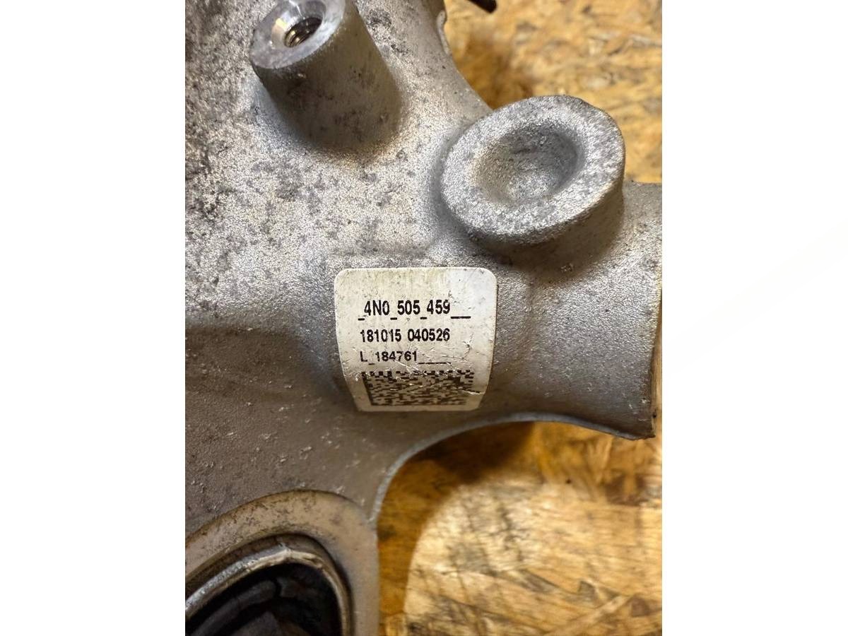 Кулак задний левый Audi A8, 2020 г., OEM 4N0505459, арт. 1205961945, фото 2