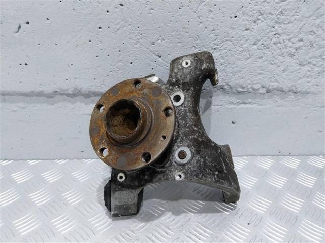 Кулак задний левый Nissan Almera A6, 2008 г., OEM 4F0505433H, арт. 15448