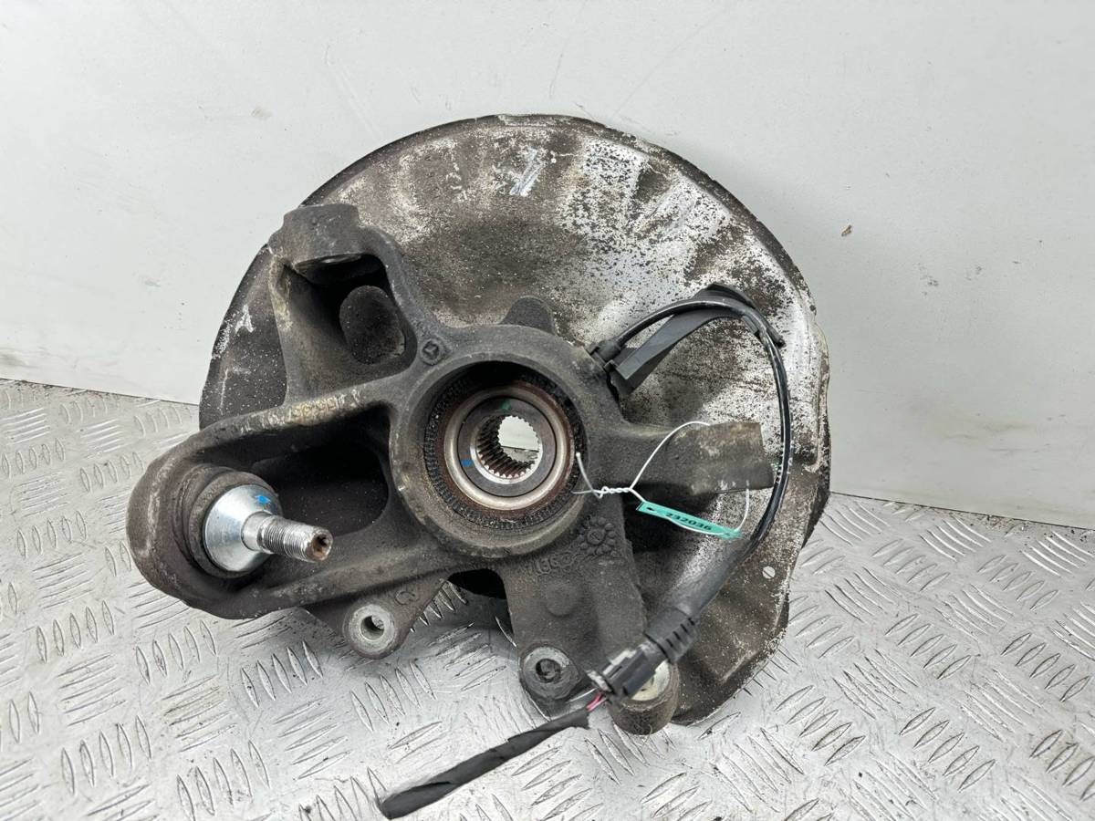 Кулак задний левый Mercedes GLE W166, 2017 г., OEM a1663570105, арт. 232036
