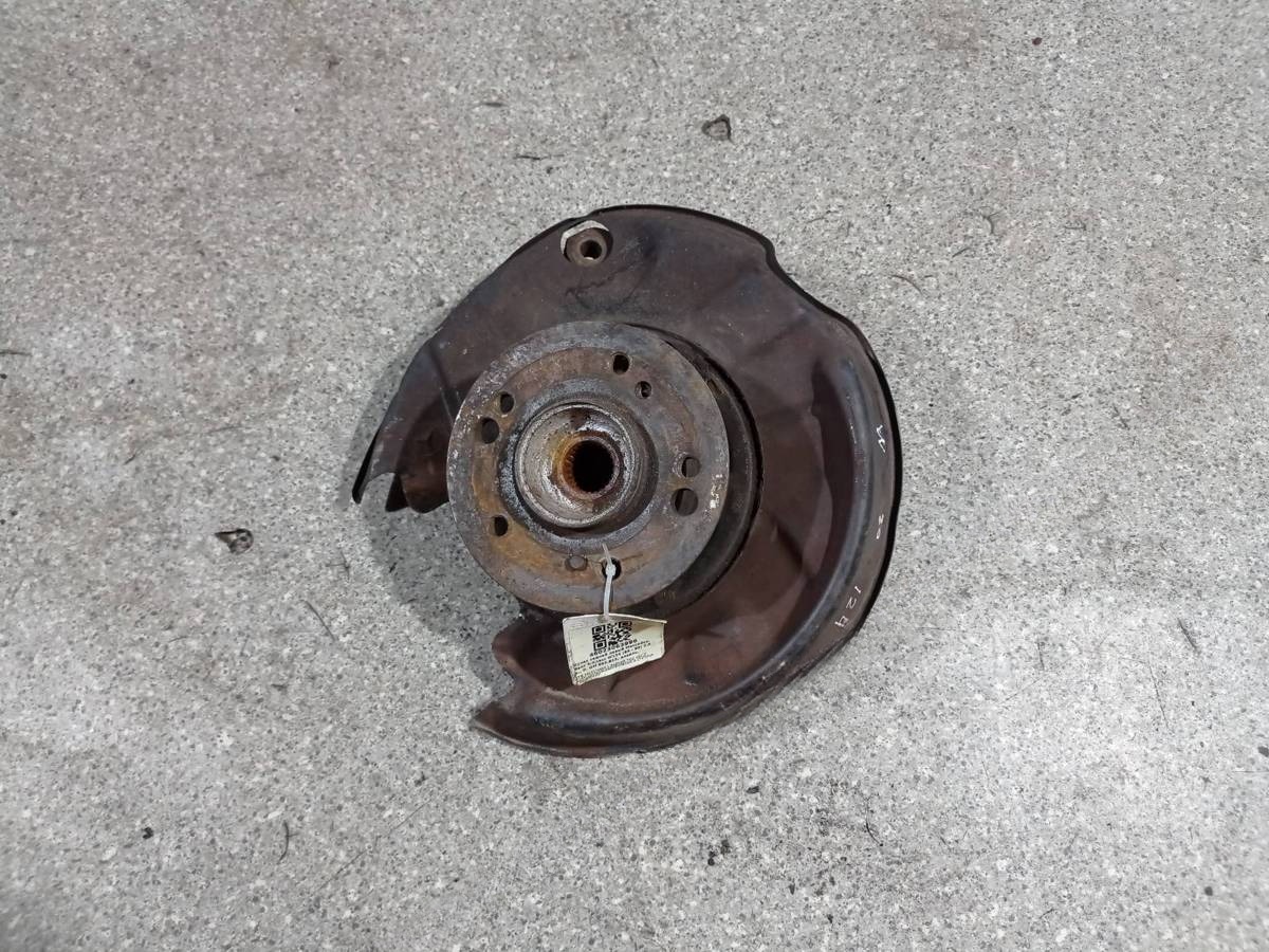 Кулак задний левый Mercedes E W124, 1990 г., OEM 2013574605, арт. 46023063996_1