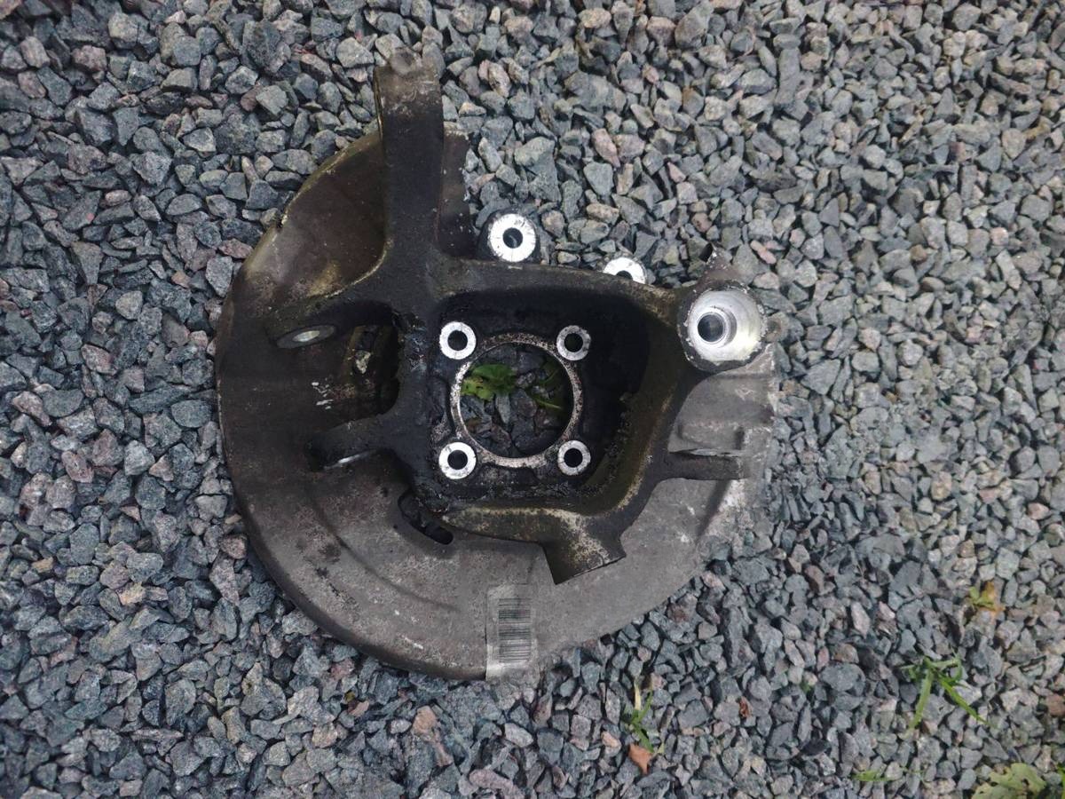 Кулак задний левый BMW F10/F11/GT F07, 2014 г., арт. 59067659