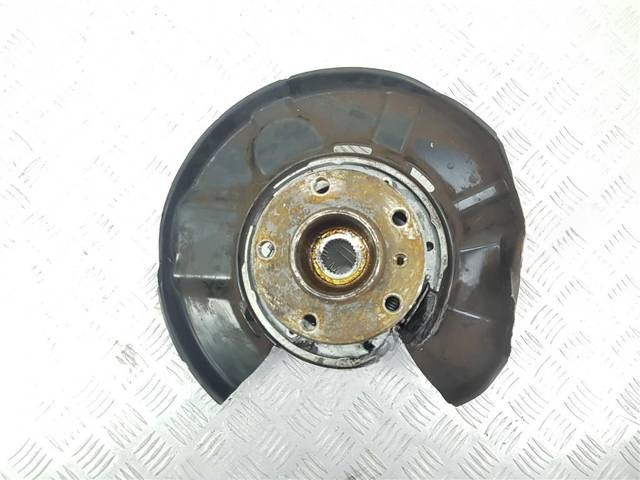 Кулак задний левый Mercedes C W204 F36, 2017 г., OEM A2720780249, арт. 82599