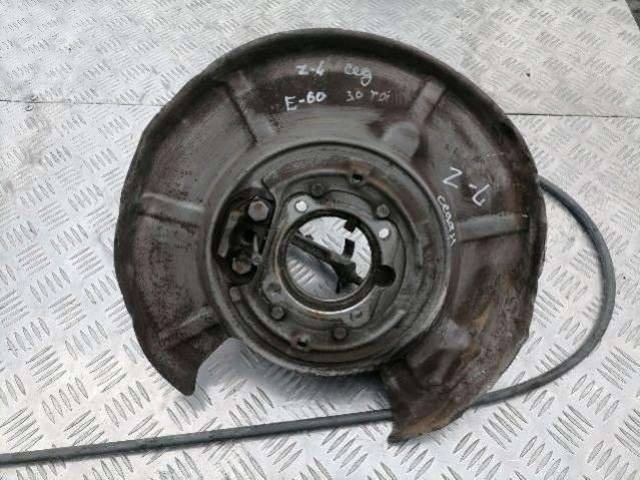 Кулак задний левый BMW E60/E61, 2004 г., арт. 87081573