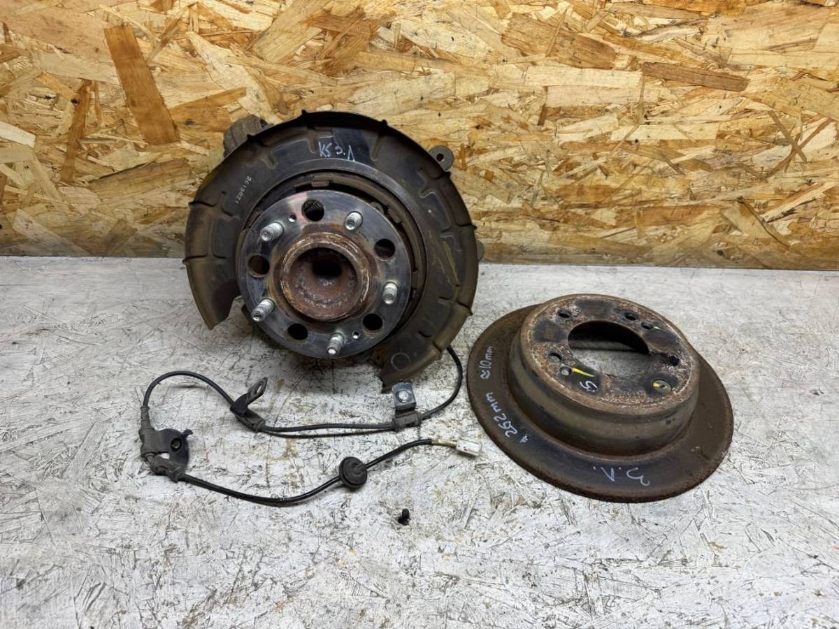 Кулак задний левый Hyundai Tucson, 2012 г., OEM 527102S000, арт. 92699974