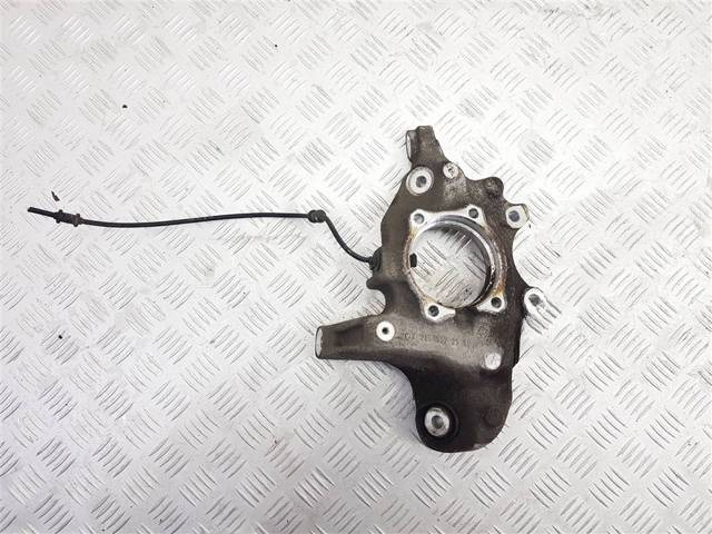 Кулак задний левый Mercedes C W205, 2014 г., OEM A2053572500, арт. 95770