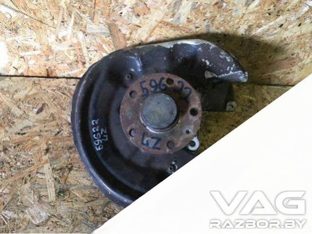 Кулак задний левый Volkswagen Passat B6, 2006 г., арт. B43991873