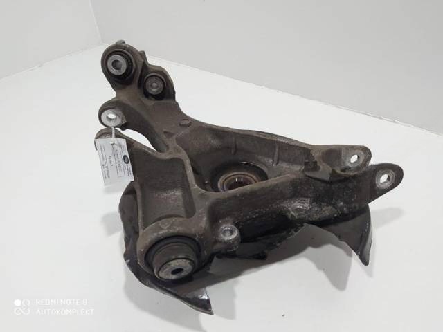 Кулак задний правый Land-Rover Range Rover, 2015 г., OEM LR038550, арт. 00000727