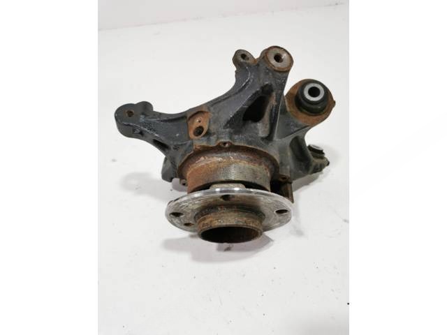 Кулак задний правый BMW F32/F33/GT F36, 2015 г., OEM 33326797508, арт. 00004681_1