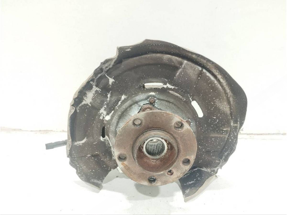 Кулак задний правый BMW F06/F12/F13, 2018 г., арт. 00014105_1