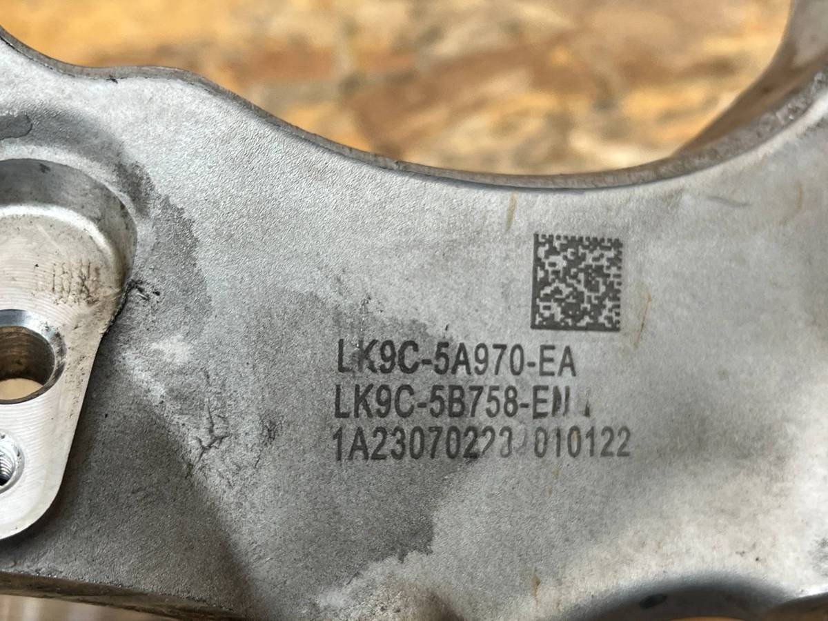 Кулак задний правый Ford Mustang Mach-E, 2023 г., OEM LK9C5A970EA, арт. 01637403, фото 10