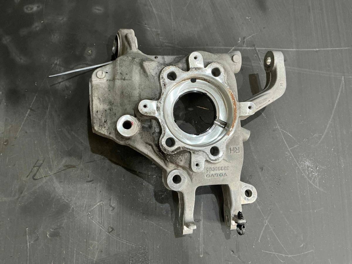 Кулак задний правый Volvo XC90, 2021 г., OEM Array, арт. 0379v1
