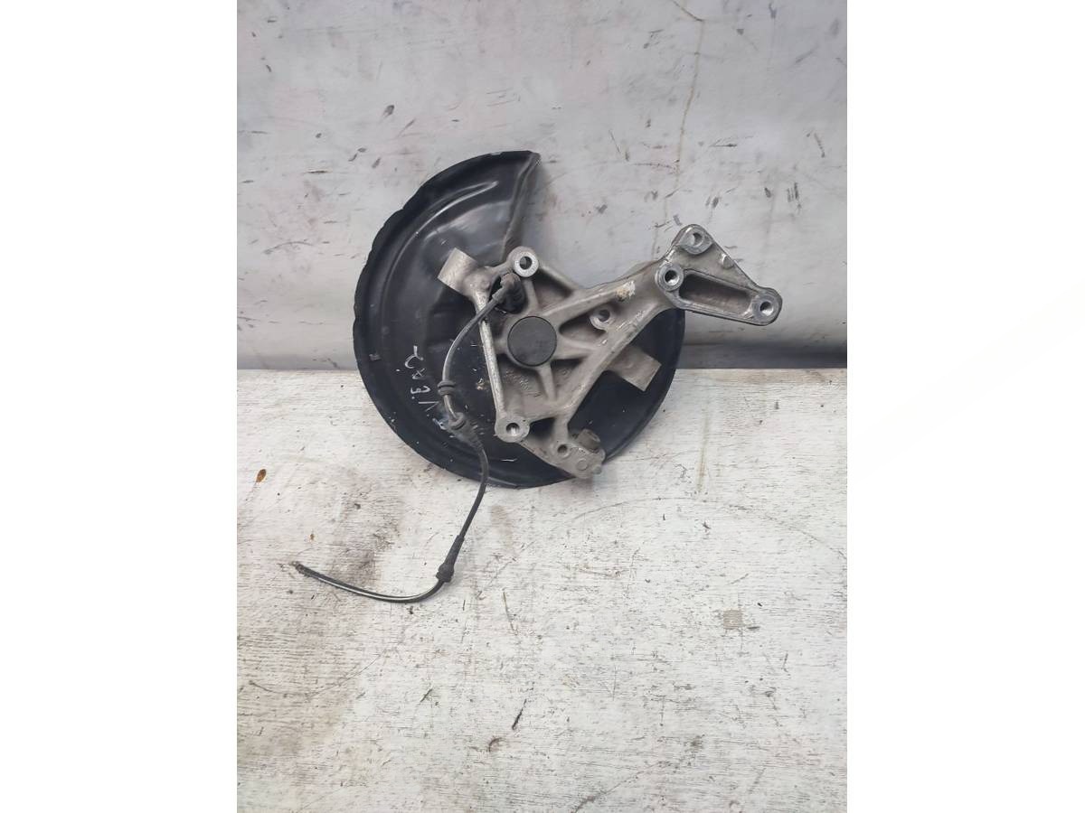 Кулак задний правый Volkswagen Passat B6, 2008 г., OEM 3C0505435F, арт. 101787214