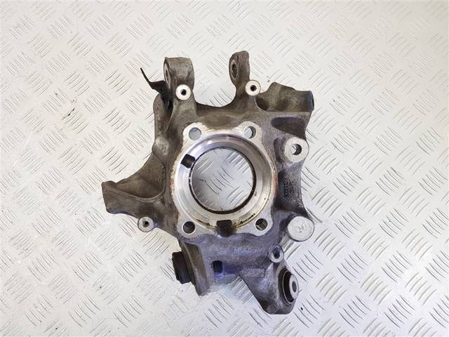 Кулак задний правый BMW G11/G12, 2015 г., OEM 6861136, арт. 102412