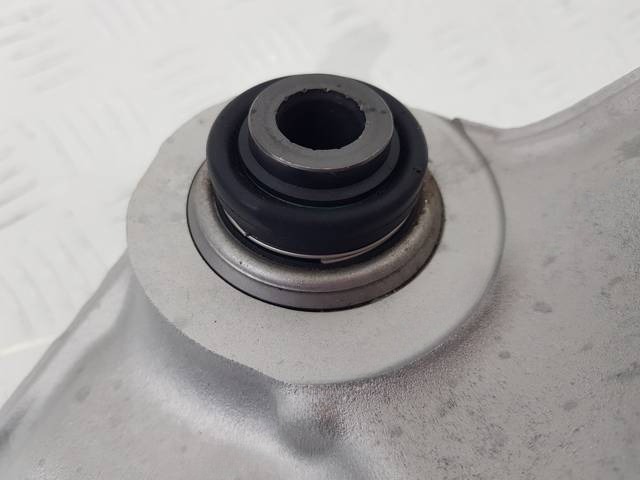 Кулак задний правый BMW X5 G05, 2018 г., OEM 6876654, арт. 112672, фото 4