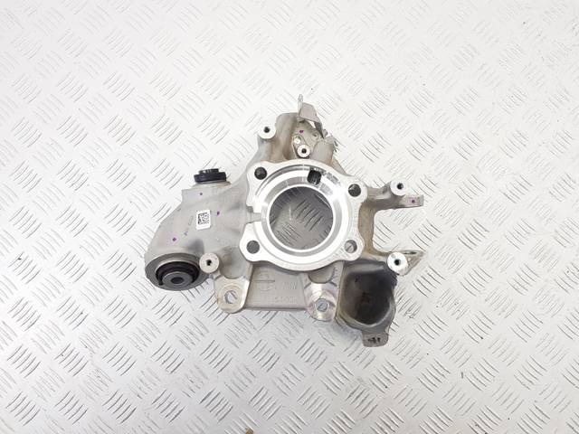 Кулак задний правый BMW X6 G06, 2019 г., OEM 6876654, арт. 113114