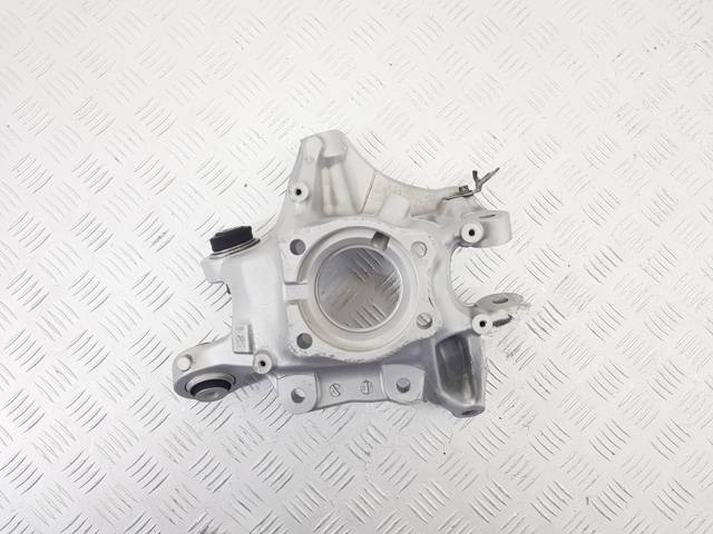 Кулак задний правый BMW G30/G31, 2016 г., OEM 6866338, арт. 113607