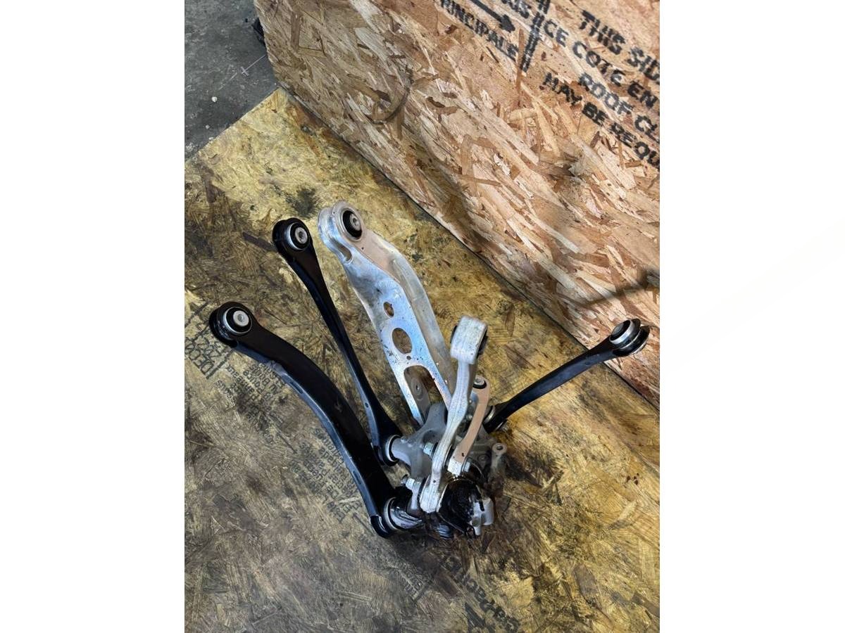 Кулак задний правый Audi Q5, 2019 г., OEM 80A505460, арт. 1205960953, фото 2