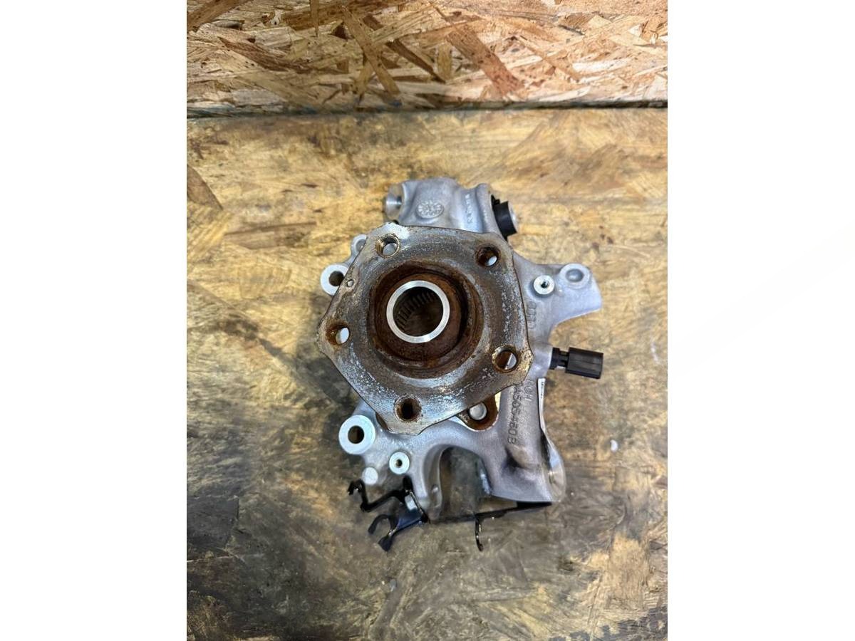 Кулак задний правый Audi Q5, 2020 г., OEM 80A505460, арт. 1205961288