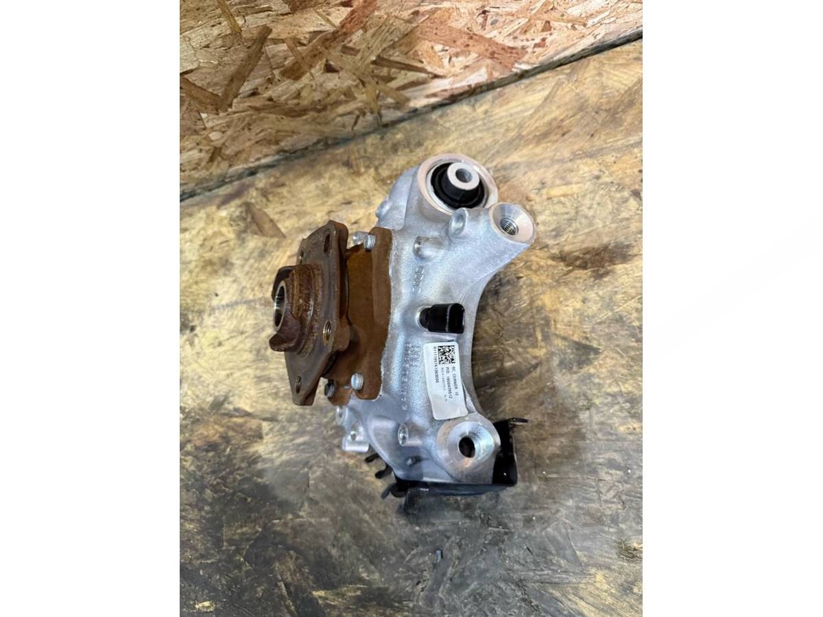Кулак задний правый Audi Q5, 2020 г., OEM 80A505460, арт. 1205961288, фото 2