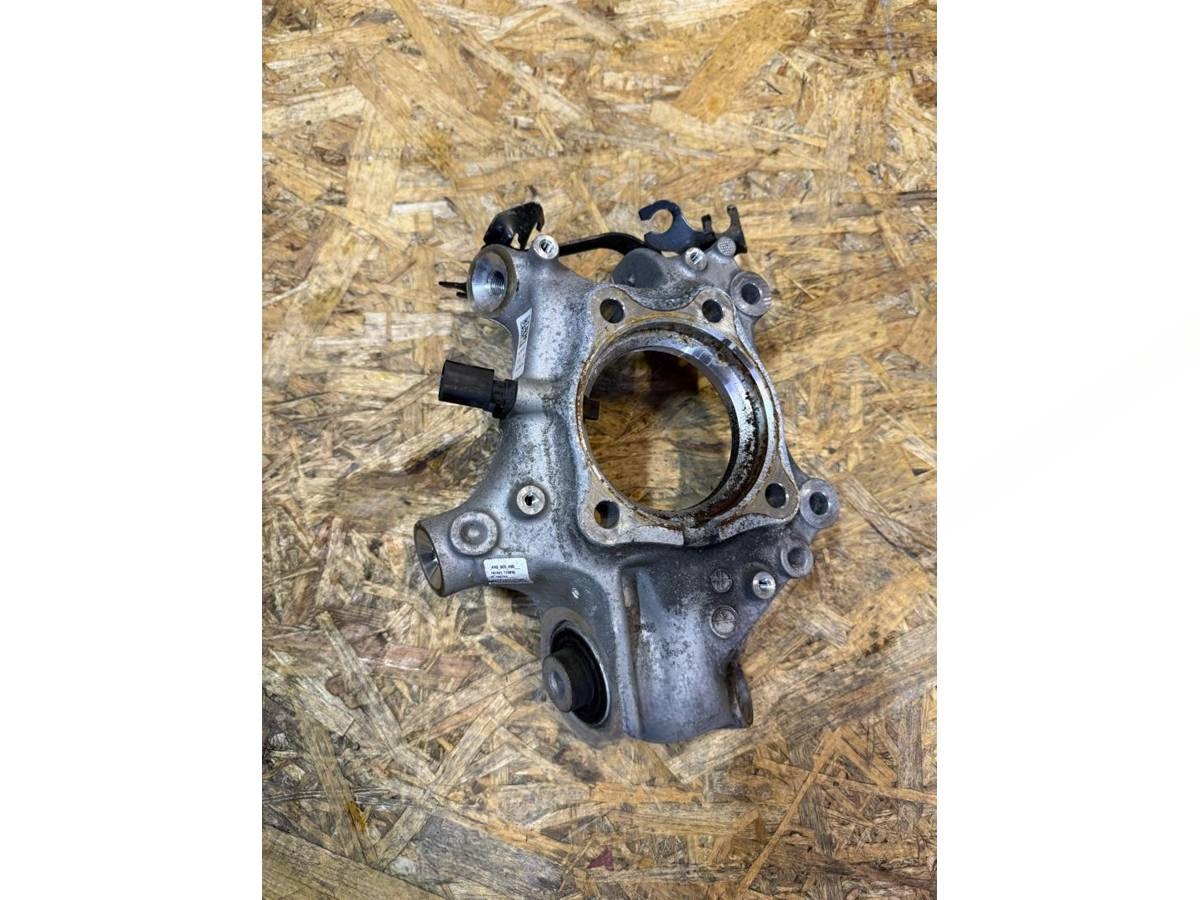 Кулак задний правый Audi A8, 2021 г., OEM 4N0505460, арт. 1205961946