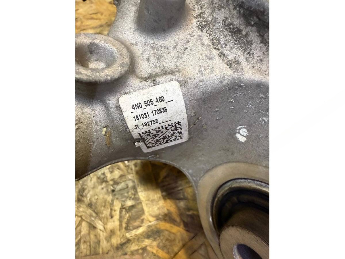Кулак задний правый Audi A8, 2021 г., OEM 4N0505460, арт. 1205961946, фото 2