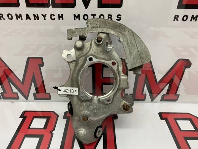 Кулак задний правый Citroen Jumpy W205, 2019 г., OEM 0445110340, арт. 1296