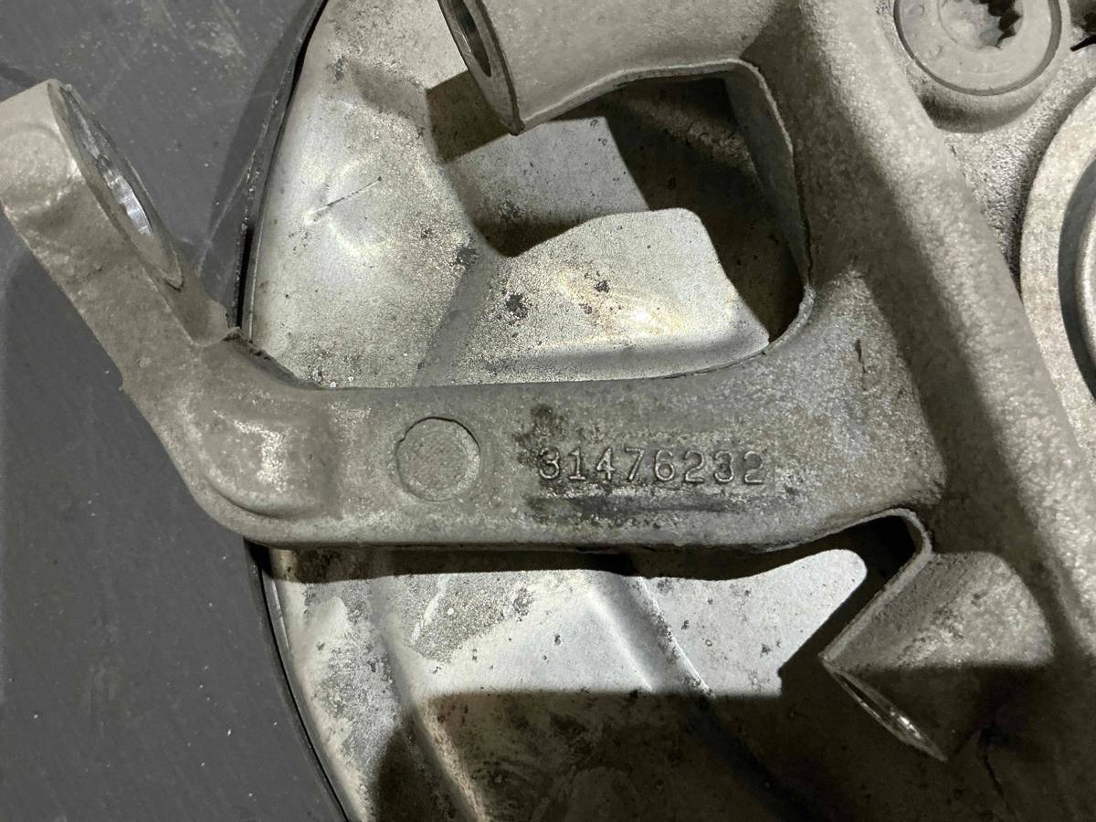 Кулак задний правый Volvo S90, 2021 г., OEM Array, арт. 1469v2