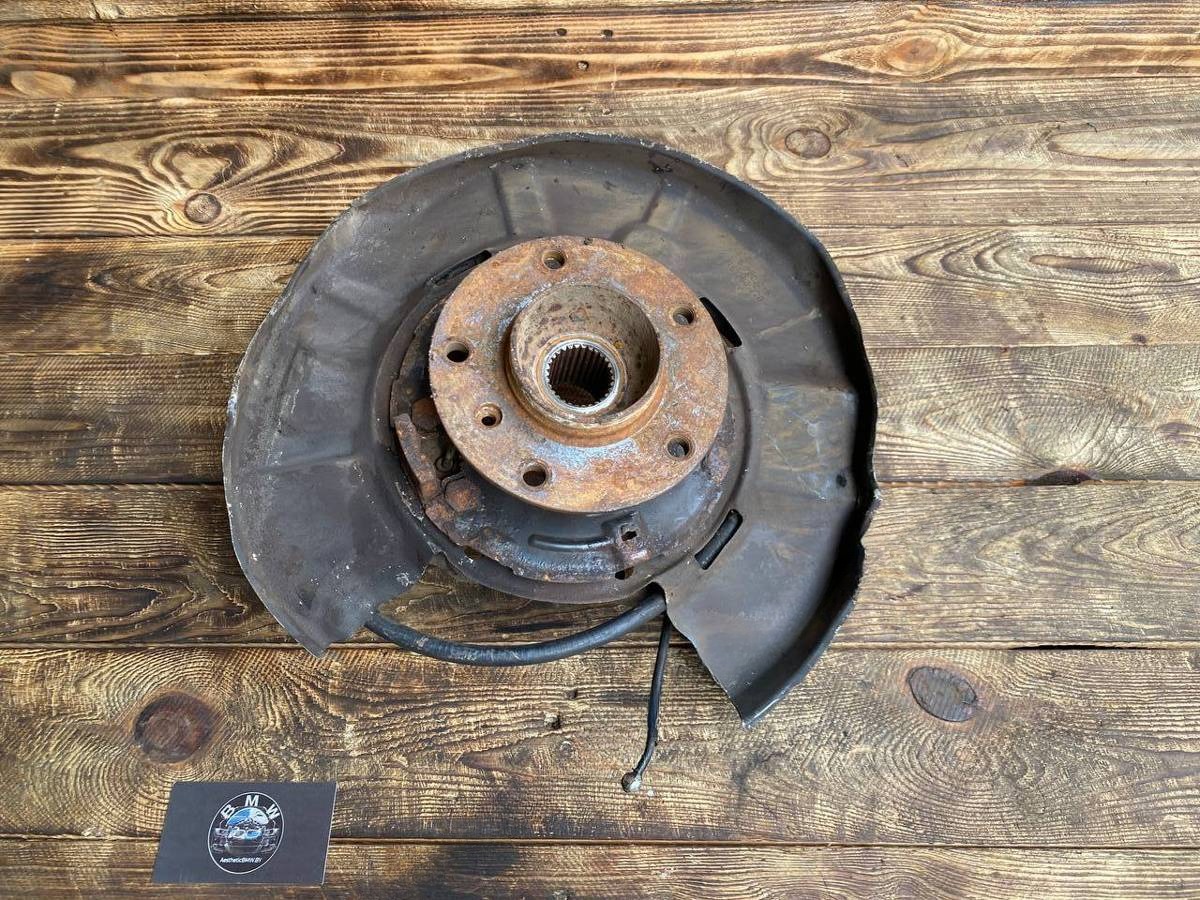 Кулак задний правый Renault Scenic, 2006 г., OEM 33326757736, арт. 15226