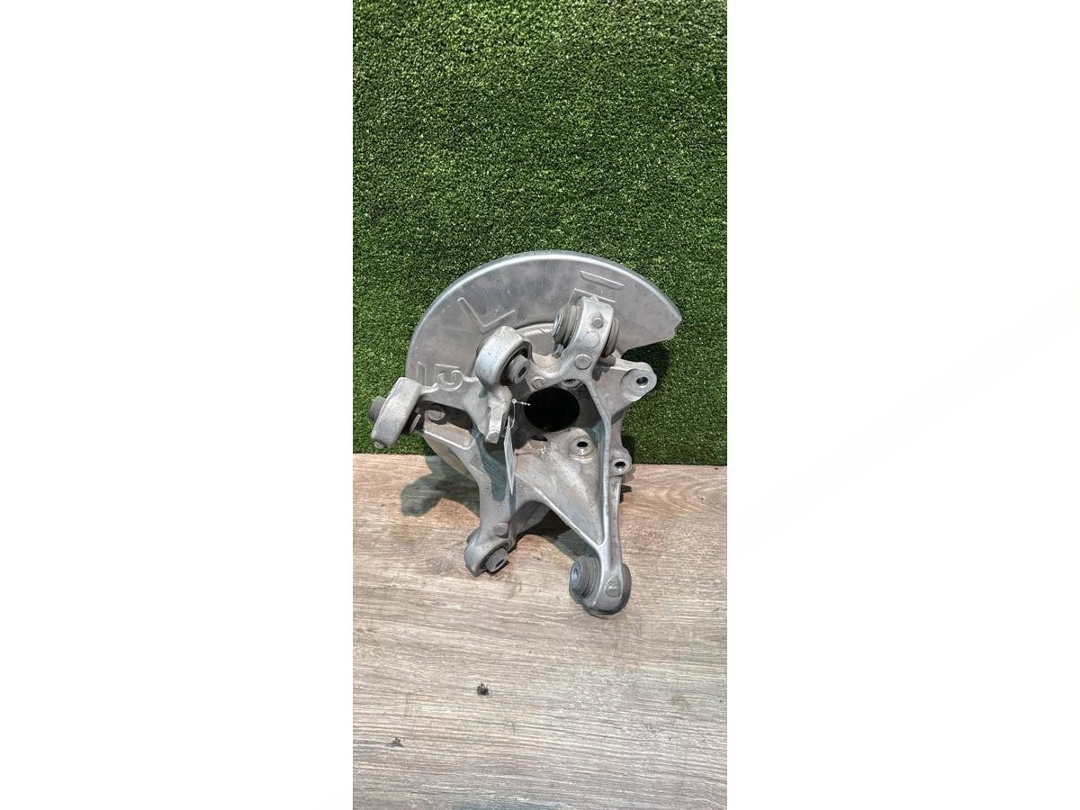 Кулак задний правый Audi Q3, 2021 г., OEM 3QF201797D, арт. 17086