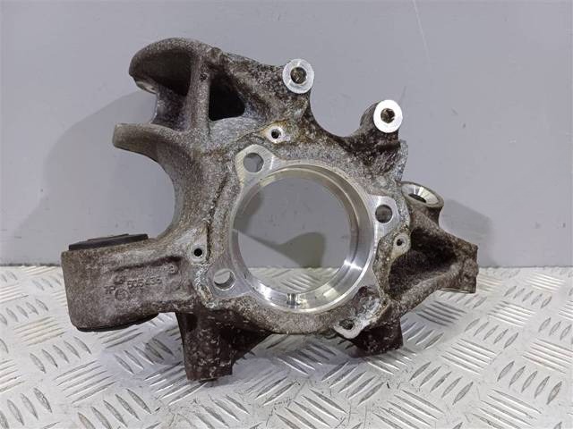 Кулак задний правый Volkswagen Touareg, 2014 г., OEM 7P0505436B, арт. 25079