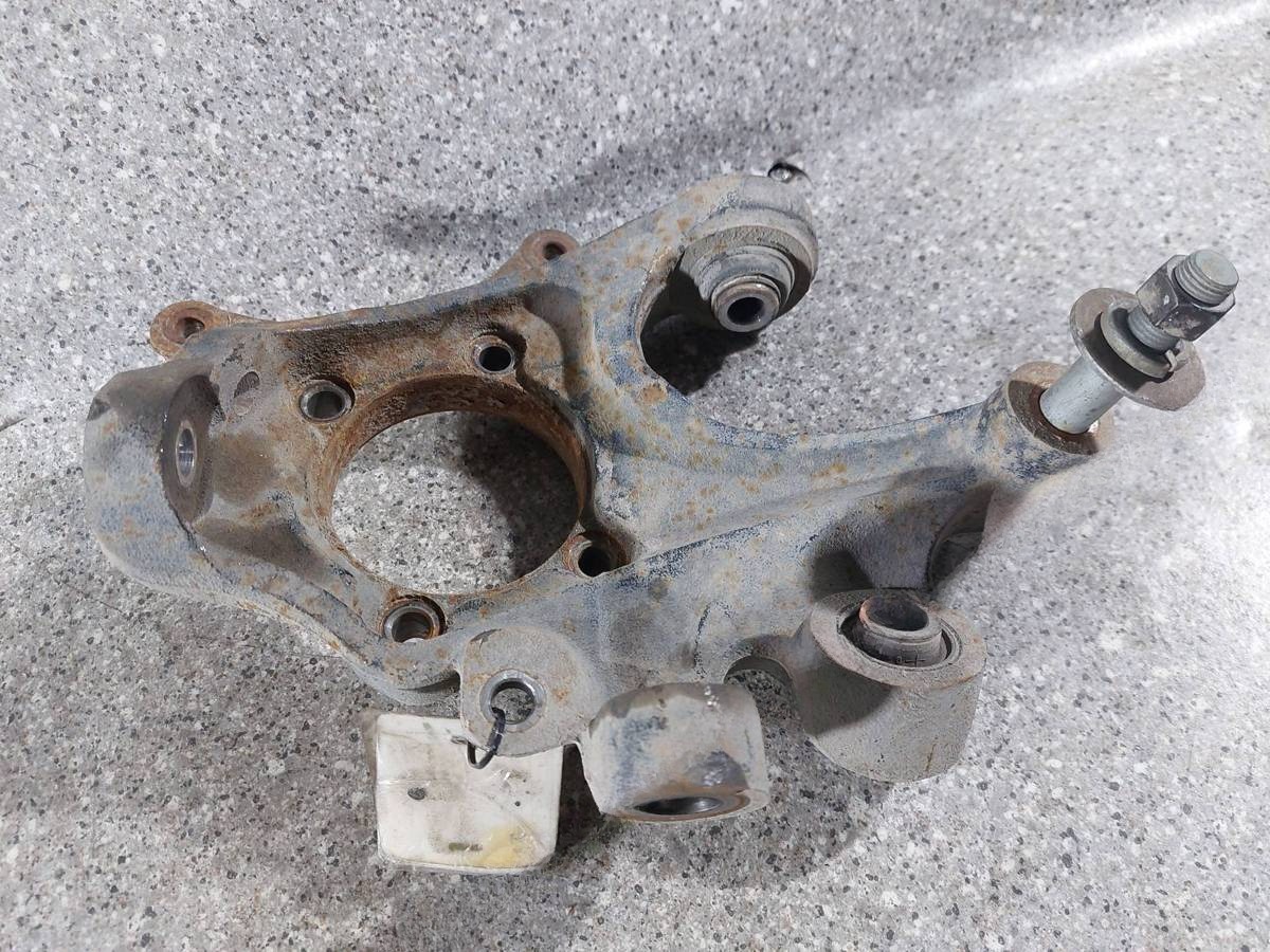 Кулак задний правый Hyundai Santa Fe, 2008 г., арт. 46023047278