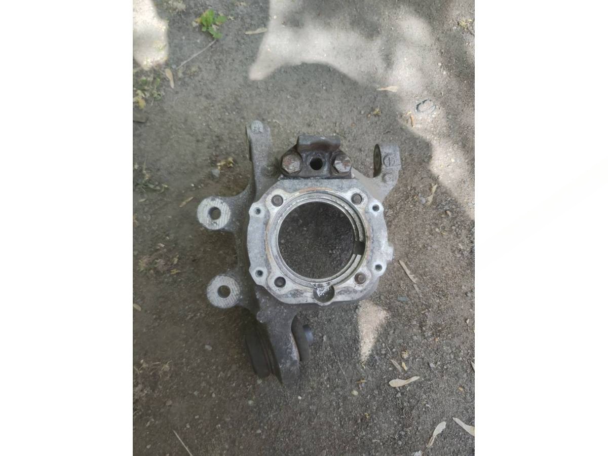 Кулак задний правый BMW E60/E61, 2008 г., арт. 59067362
