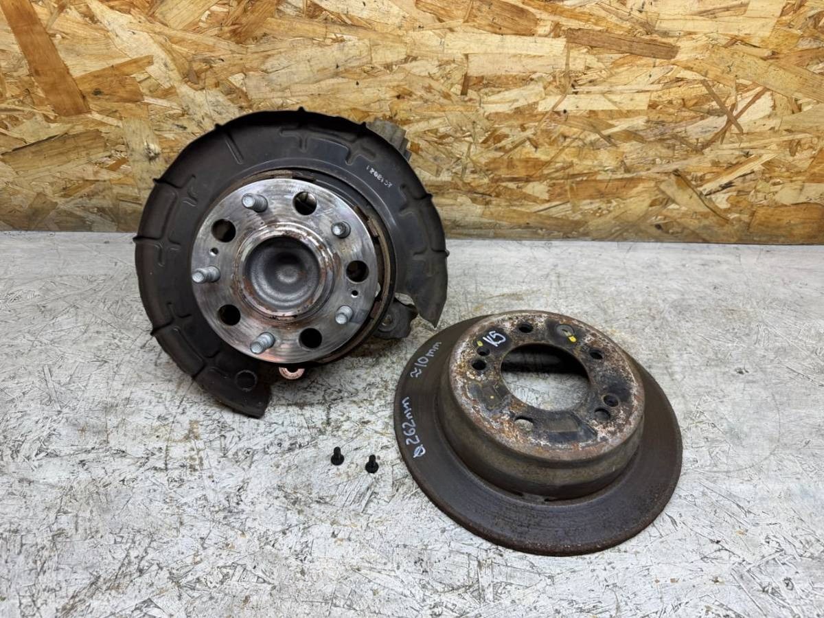 Кулак задний правый Hyundai Tucson, 2012 г., OEM 527202S000, арт. 92699662