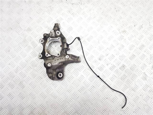 Кулак задний правый Mercedes C W205, 2014 г., OEM A2053572600, арт. 95757